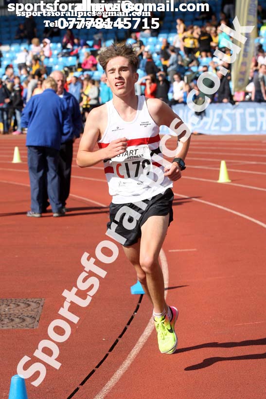Mens under-17s  Northern 3 Stage Road Relay, SportsCity, Manchester. Photo: David T. Hewitson/Sports for All Pics